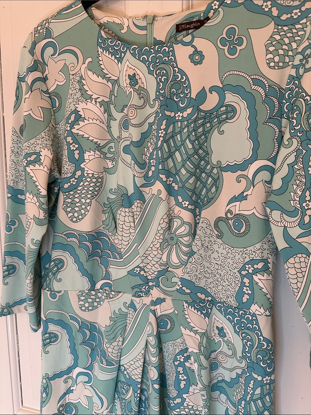 J. McLaughlin Aqua & White Printed Midi Dress size M EUC - Picture 3 of 4